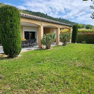  Hébergement de vacances La Thomassine En Provence